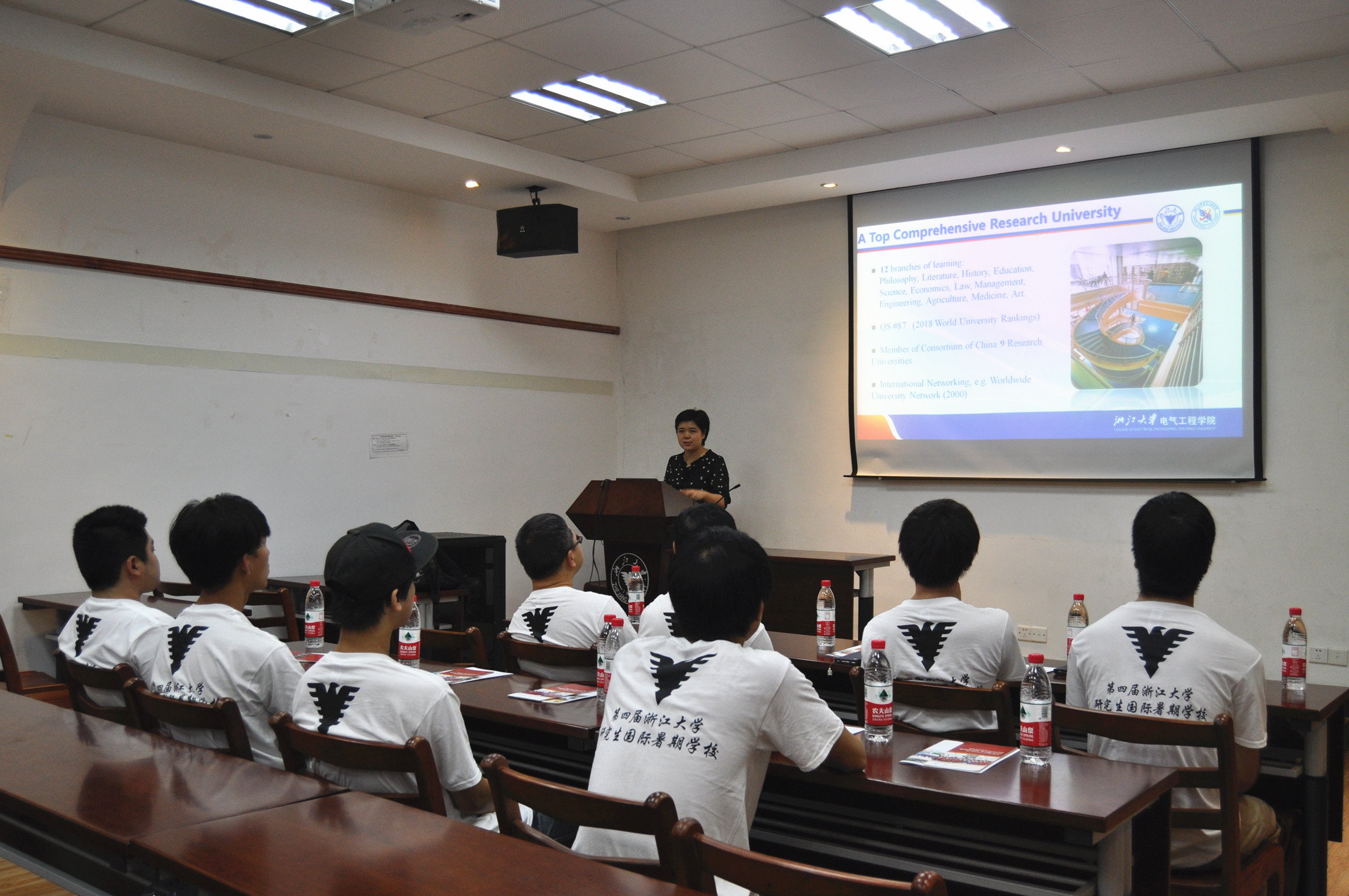 5bd6cec1b66e8.JPG 5bd6cec1b66e8.JPG